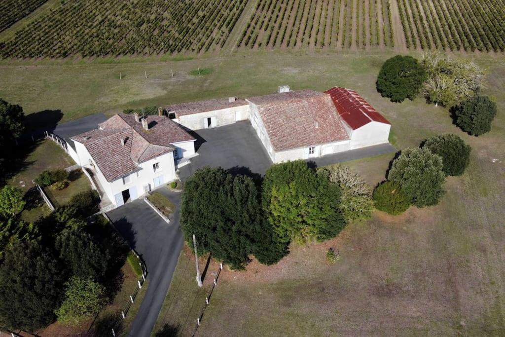 Entre Pierre Et Vigne - Charming Former Winery Farmhouse With Hot Tub & Swimming Pool Monestier  المظهر الخارجي الصورة